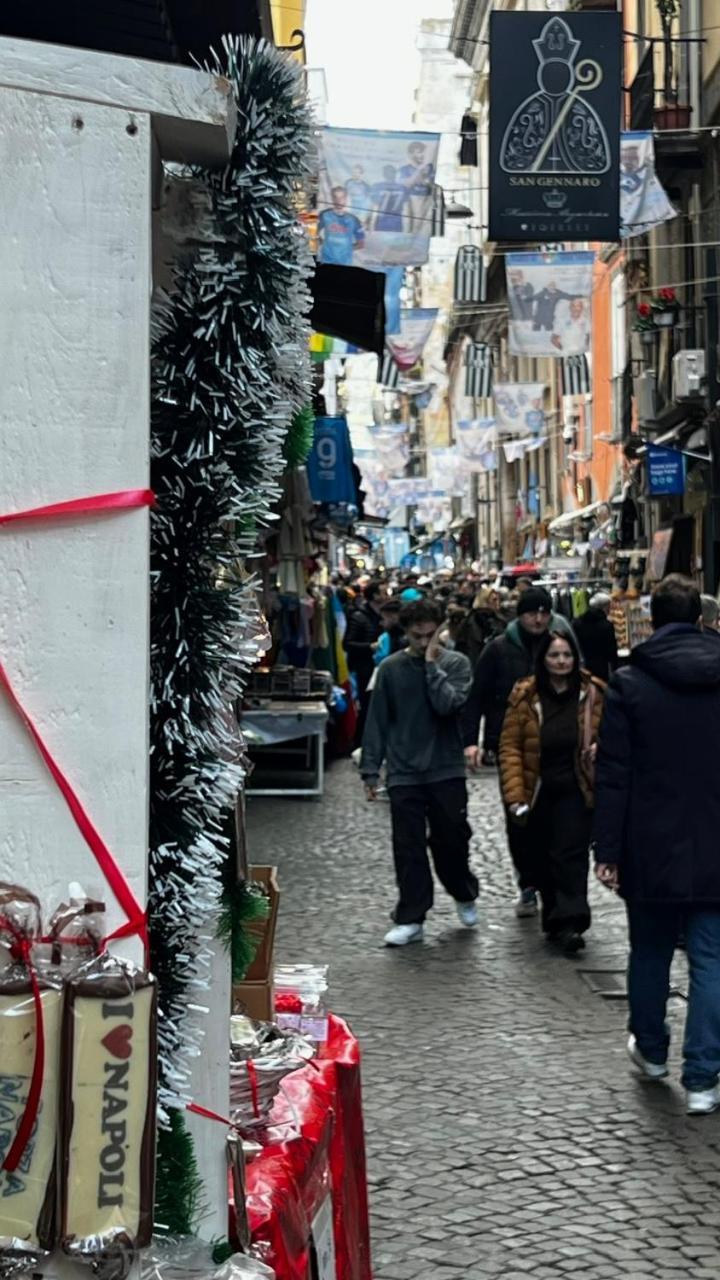 مبيت وإفطار نابولي Dimora Dei Decumani المظهر الخارجي الصورة